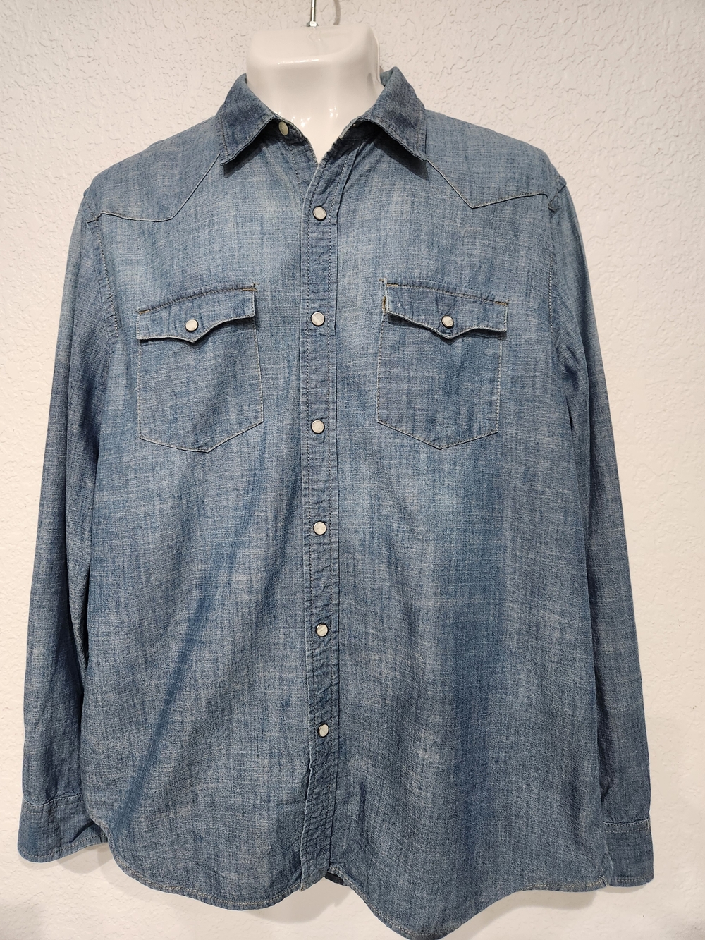 American Eagle Outfitters Light Wash Denim Button-Up Shirt